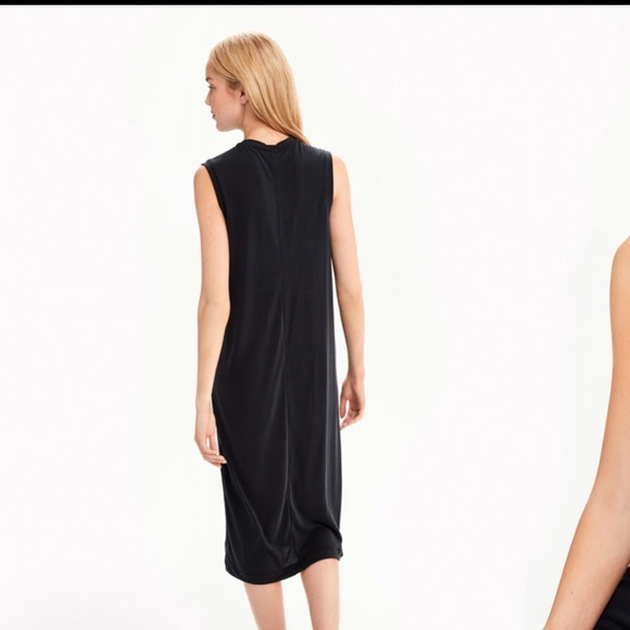 Lolë Aurora modal sleeveless t-shirt dress - Picture 5 of 7